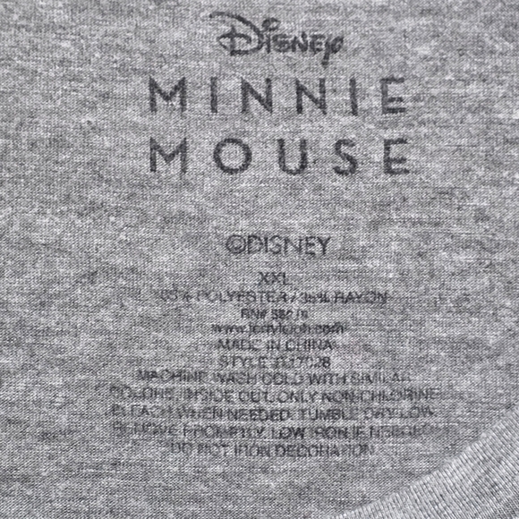 Vintage-Style Disney Minnie Mouse Graphic T-Shirt - Women - Picture 2 of 5